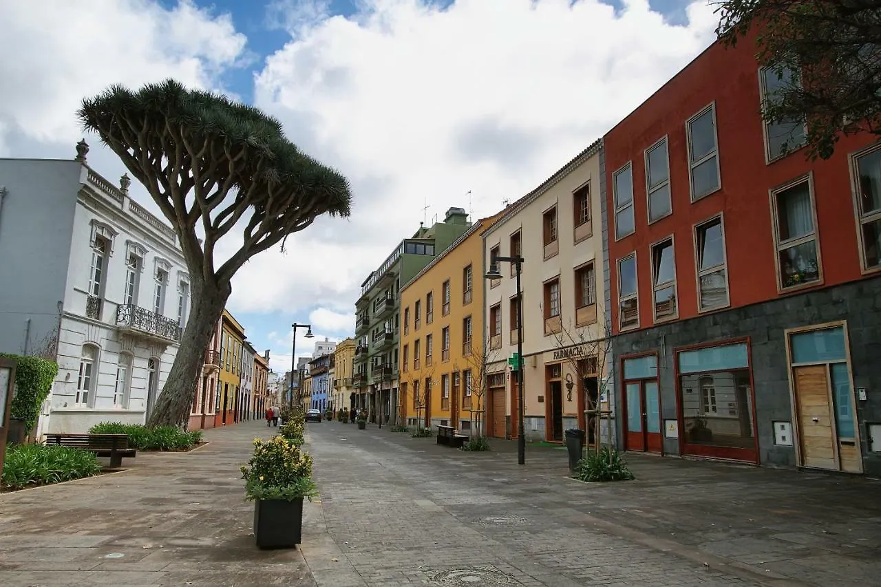 Apartamento La Nuit con Parking gratis en centro histórico La Laguna  La Laguna (Tenerife)